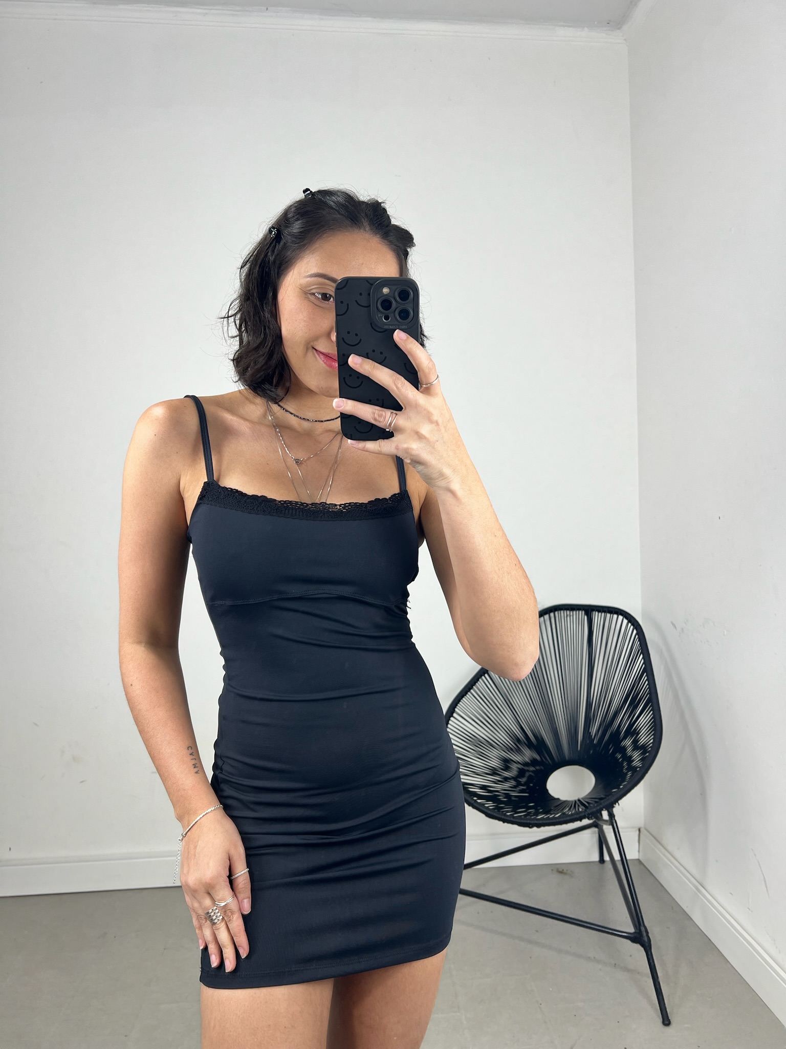VESTIDO RETO POLIAMIDA RENDA