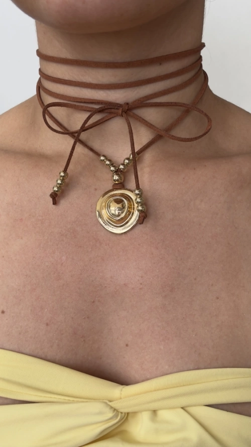 CHOKER CHAPÉU BOLINHAS