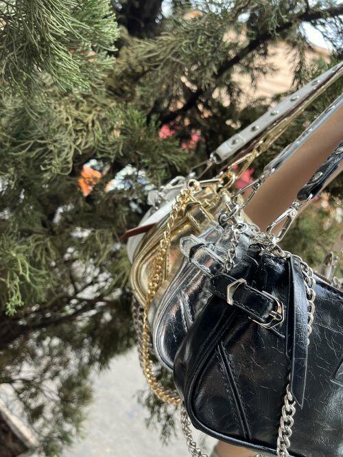 BOLSA 3 ALÇAS FIVELA TACHINHAS