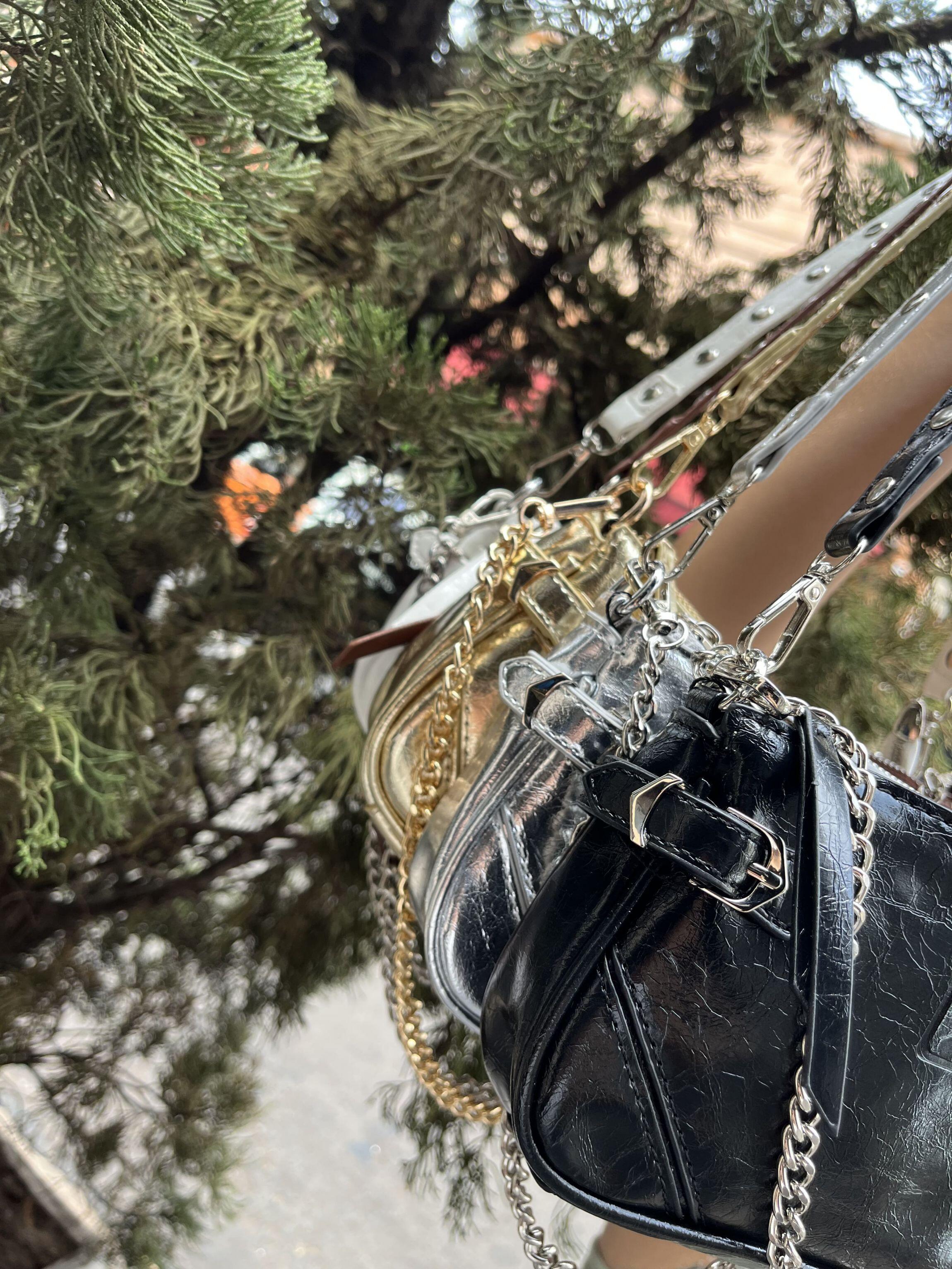BOLSA 3 ALÇAS FIVELA TACHINHAS