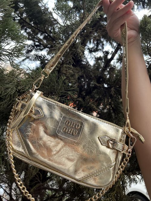 BOLSA 3 ALÇAS FIVELA TACHINHAS