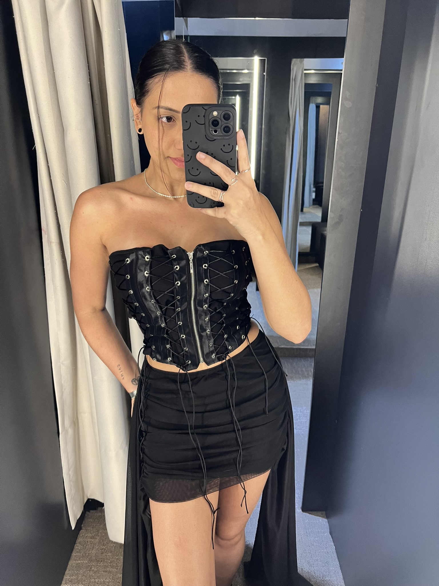 CORSET AMARRAÇÃO ILHÓS