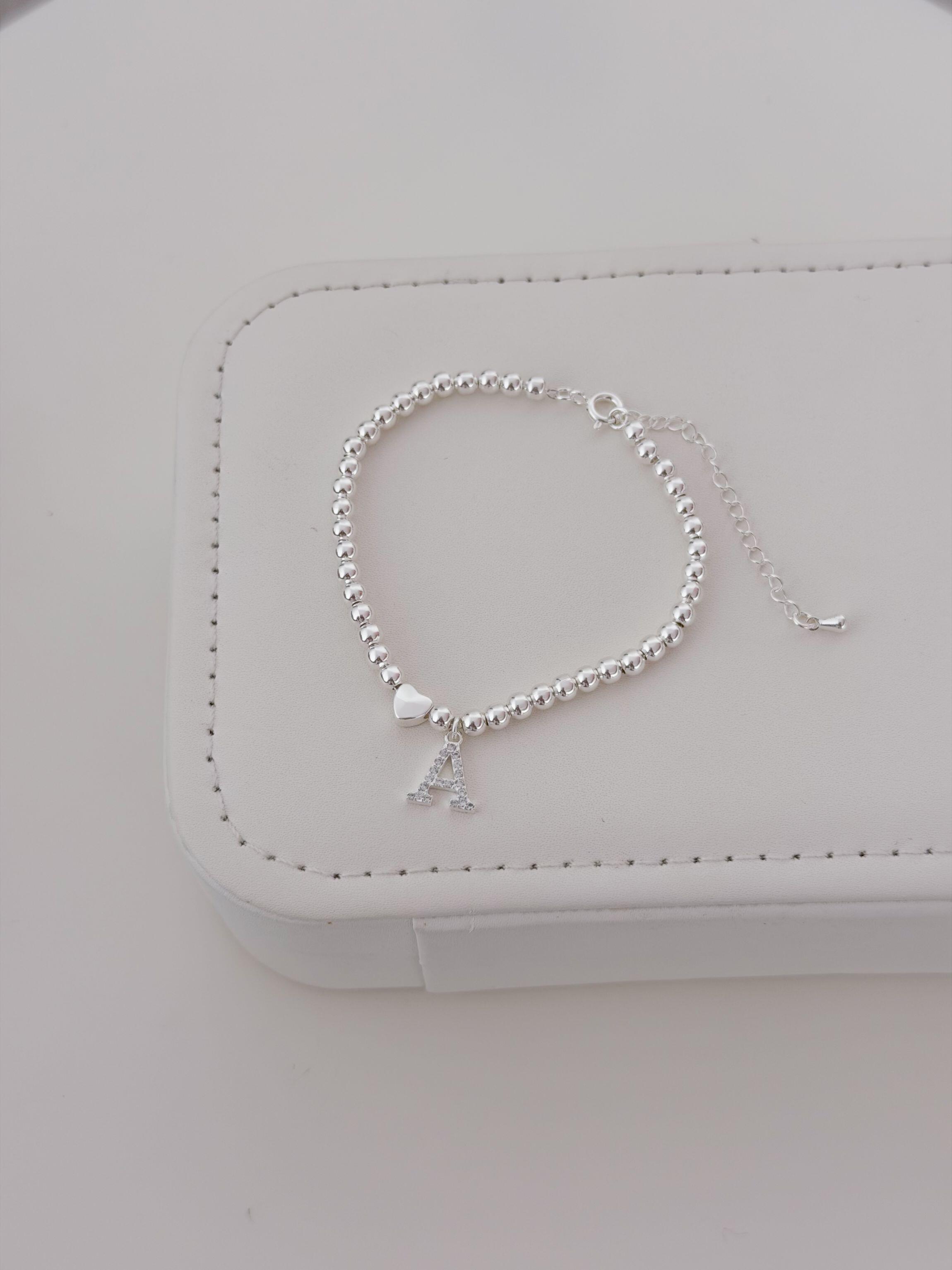 Pulseira bolinhas iniciais mini coração - Prata