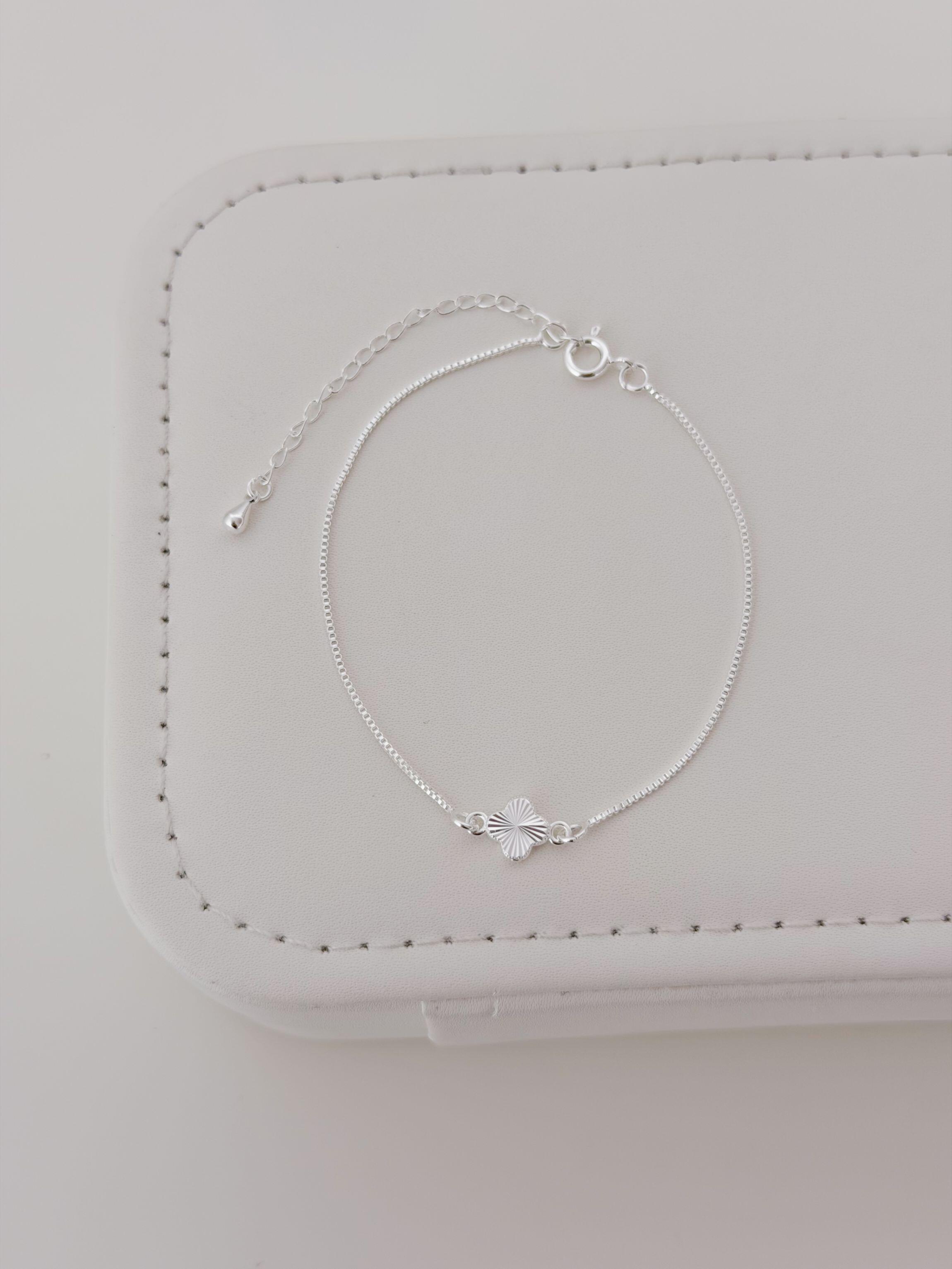 Pulseira trevo diamantado cheio P - Prata cod1954