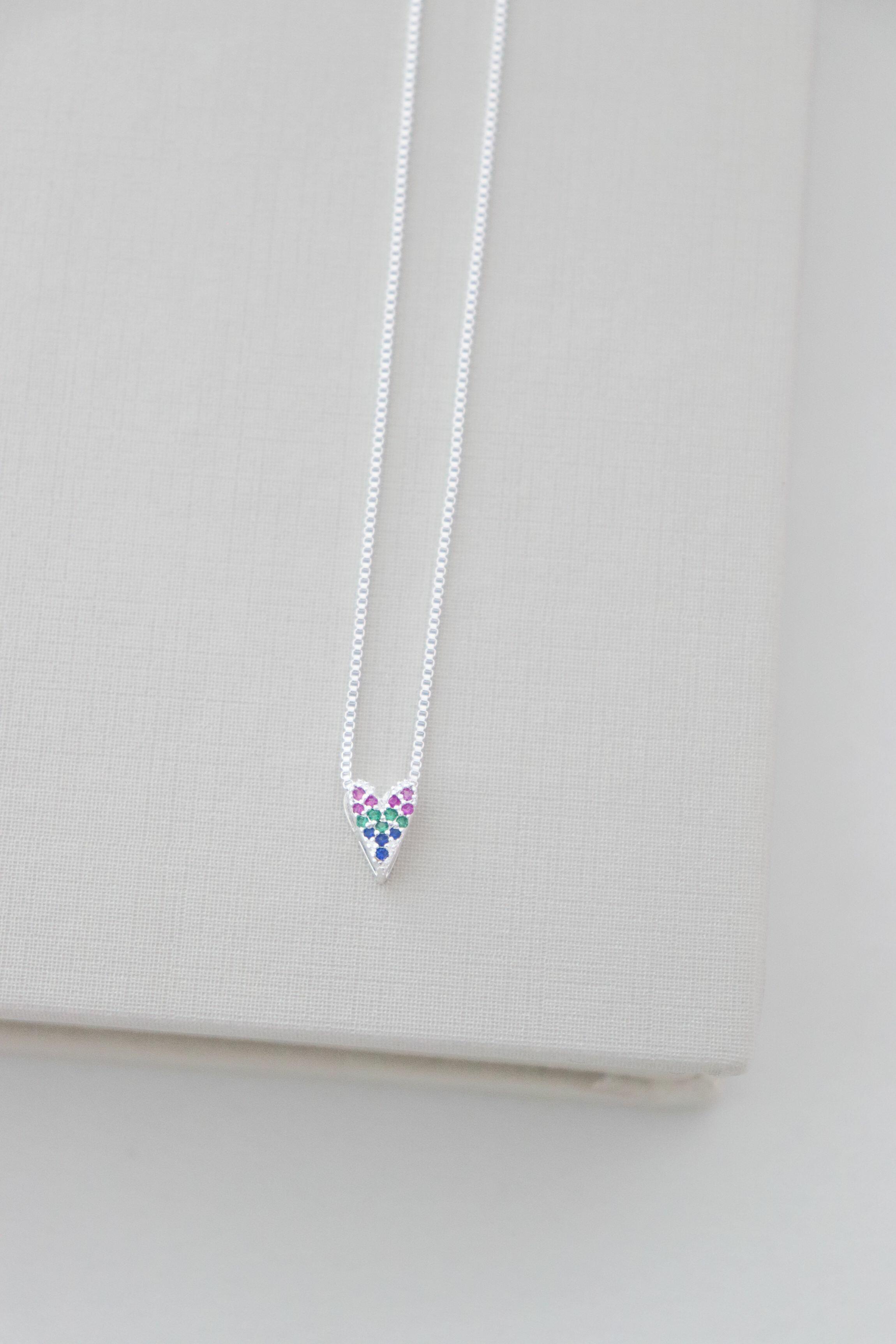 Colar mini coração passante colors - Prata cod1645