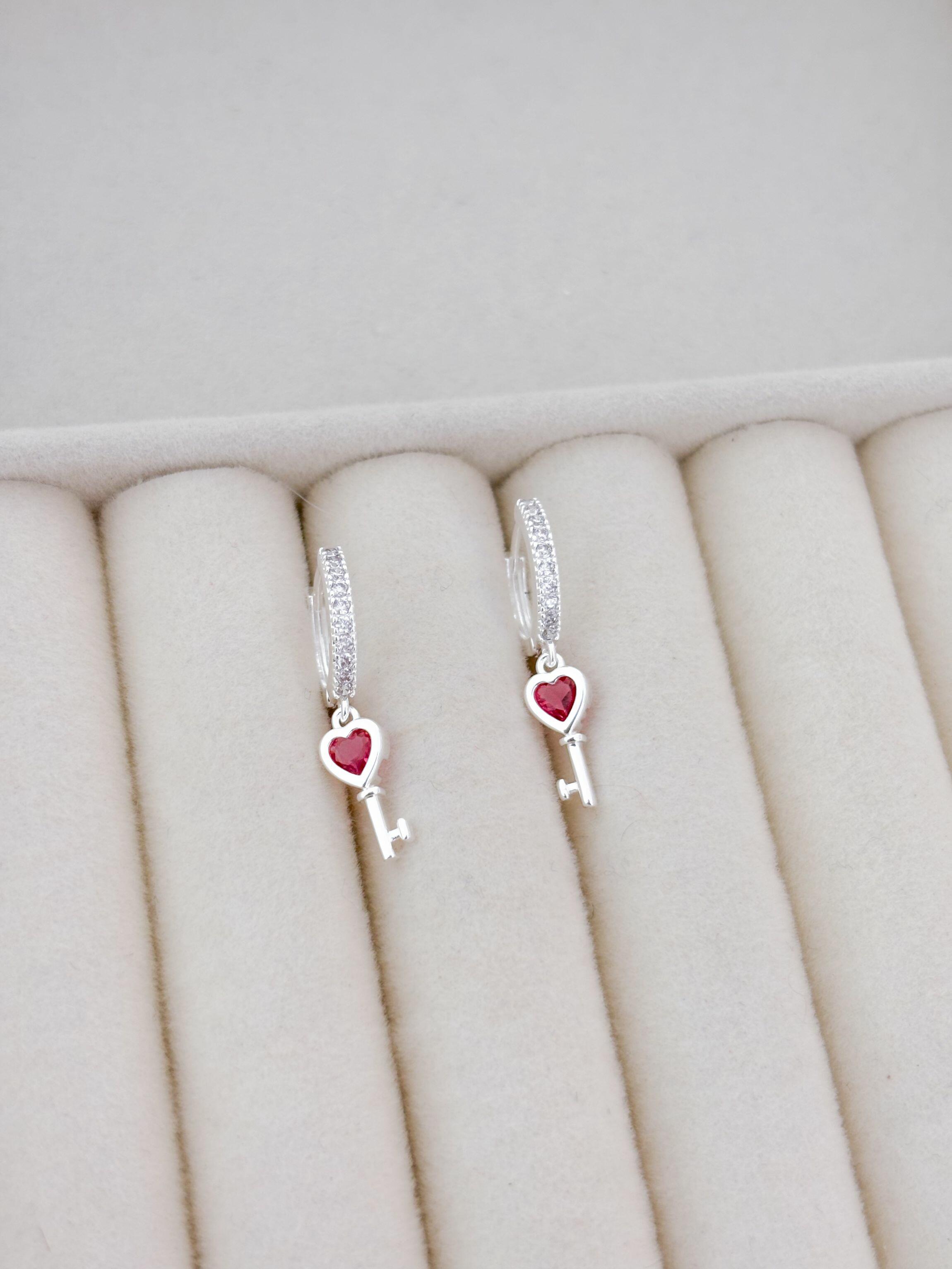 Argolinha princesa chave Red - Prata cod1143