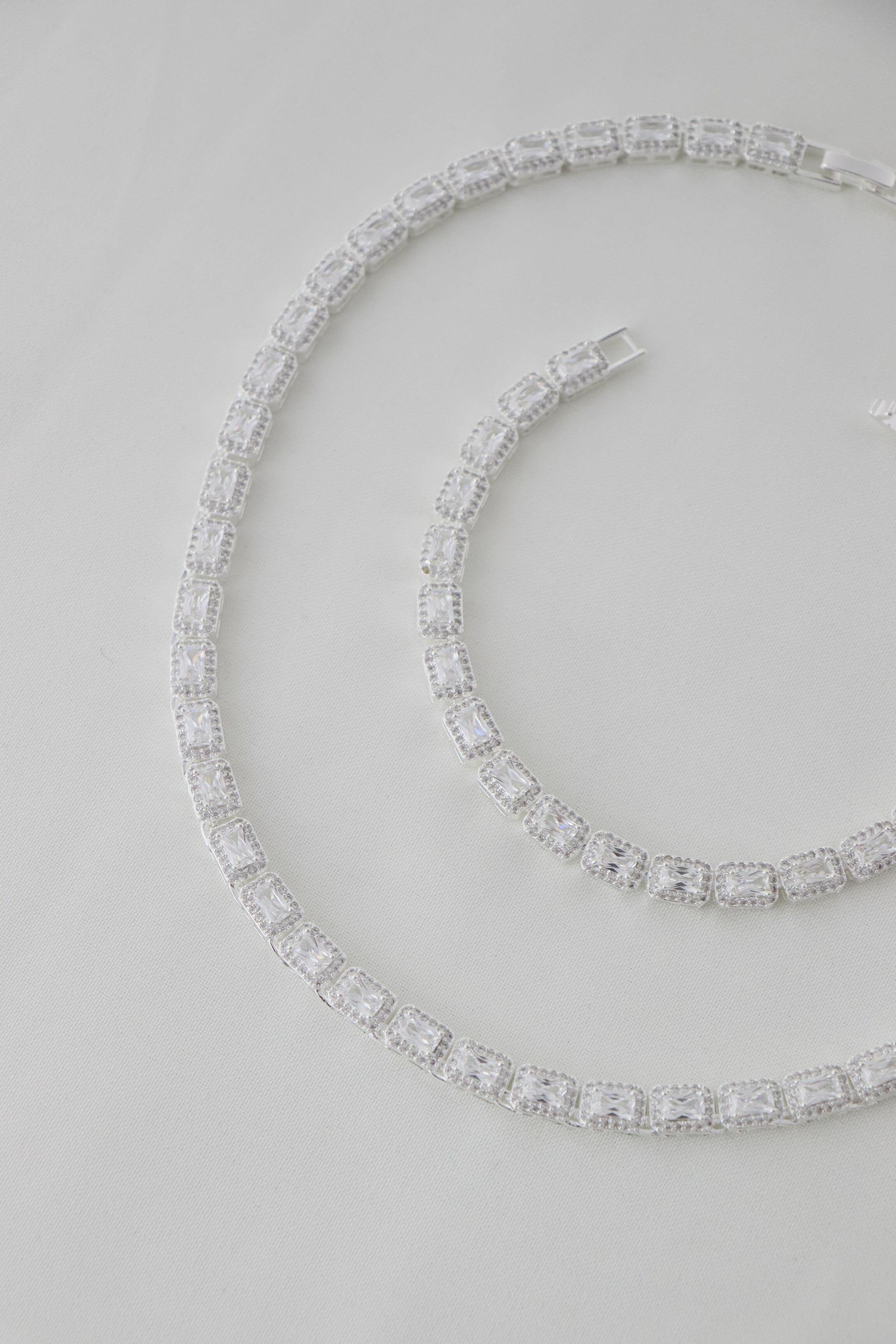Choker inspired quadrados zircônias 40cm - Prata cod1428