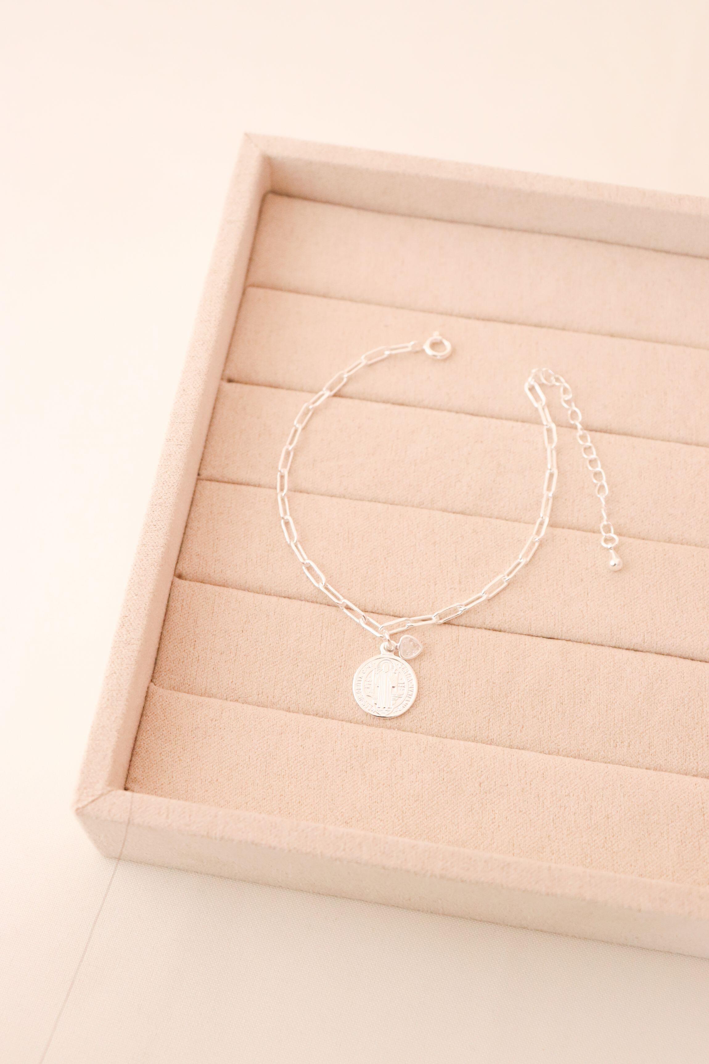 Pulseira cart1er São Bento + coração - Prata cod1516