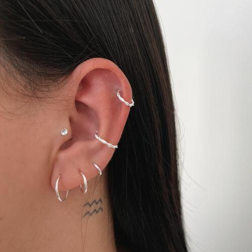 Piercing Argola de Prata Torcida Articulada