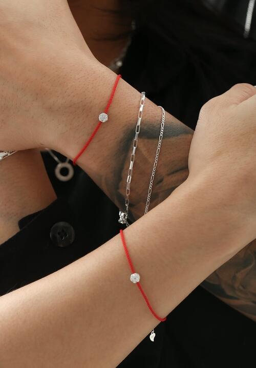 Pulseira Fio Vermelho com Ponto de Luz de Prata