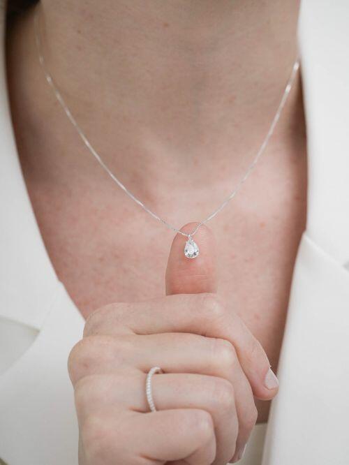 Colar de Prata Ponto de Luz Gota Cristal