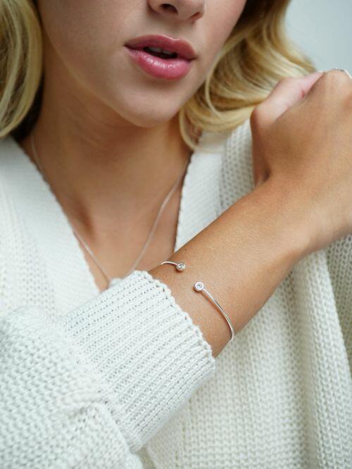 Bracelete de Prata Cravejado com Pontos de Luz