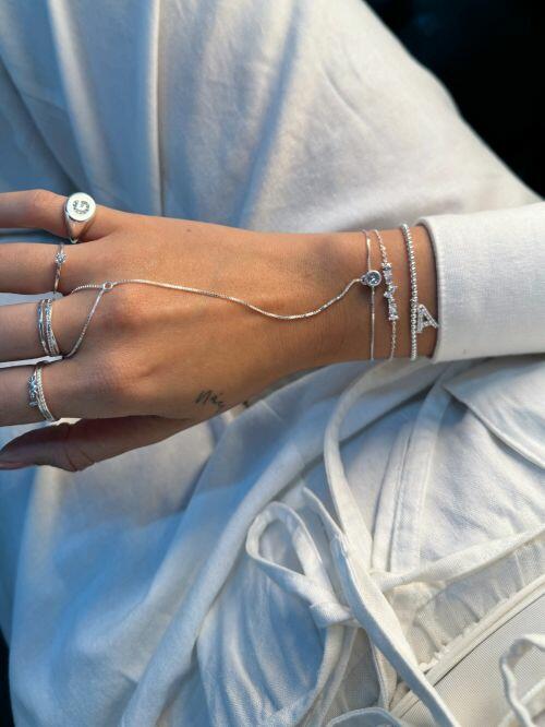 Handchain de Prata Ponto de Luz