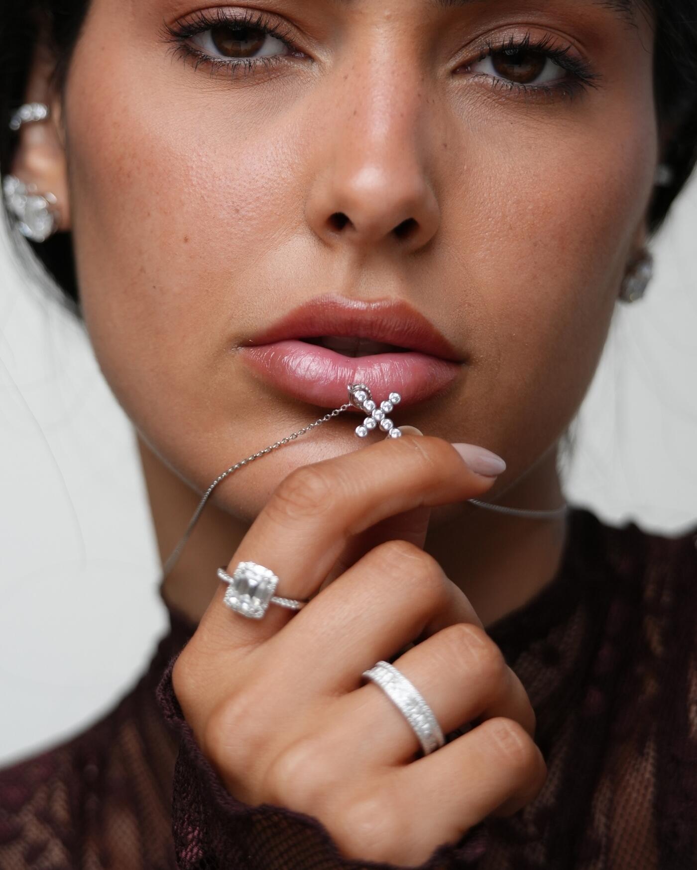 Colar de Prata Cruz Moissanite 0.36ct