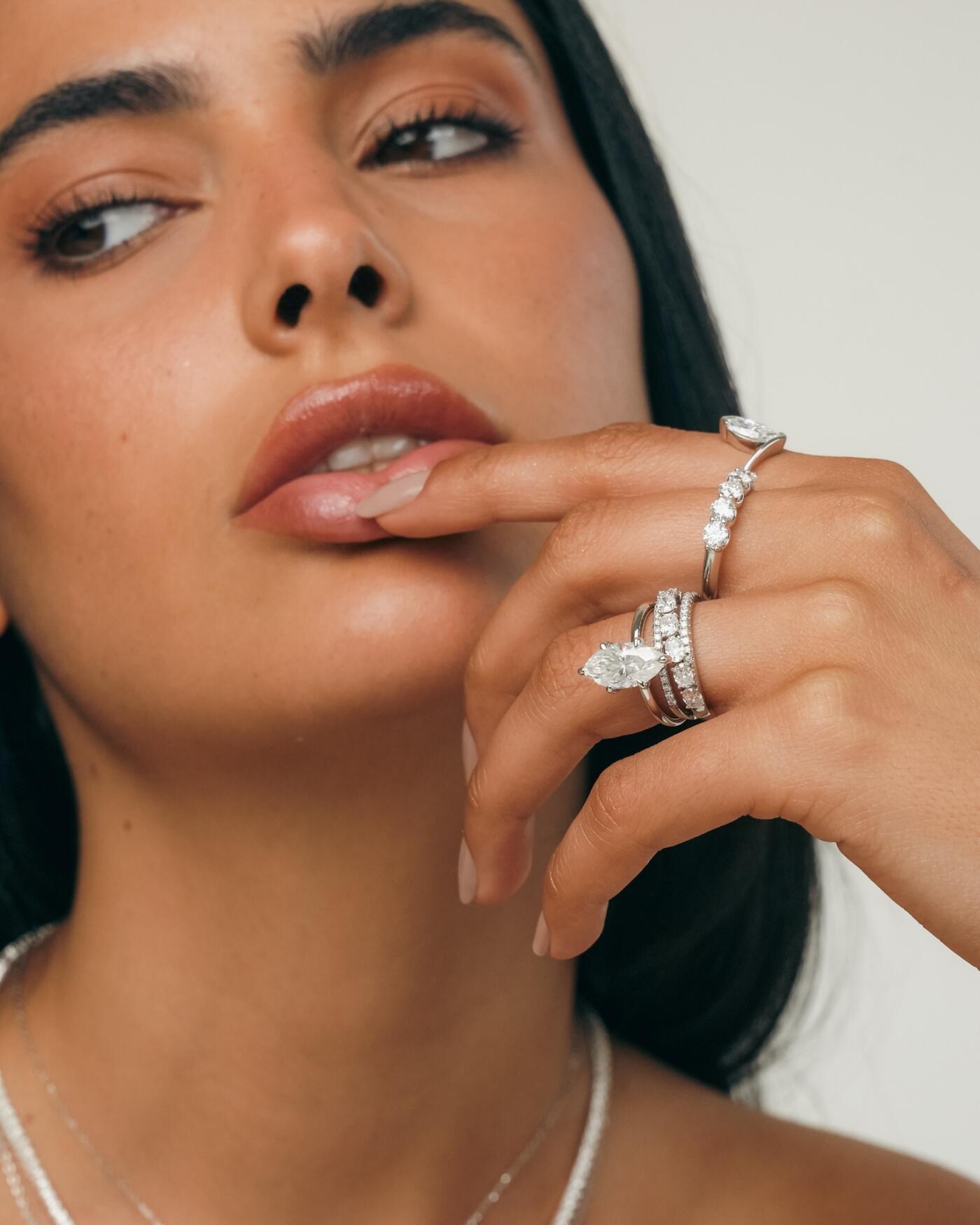 Anel de Prata Solitário Navete Maju Moissanite 3ct