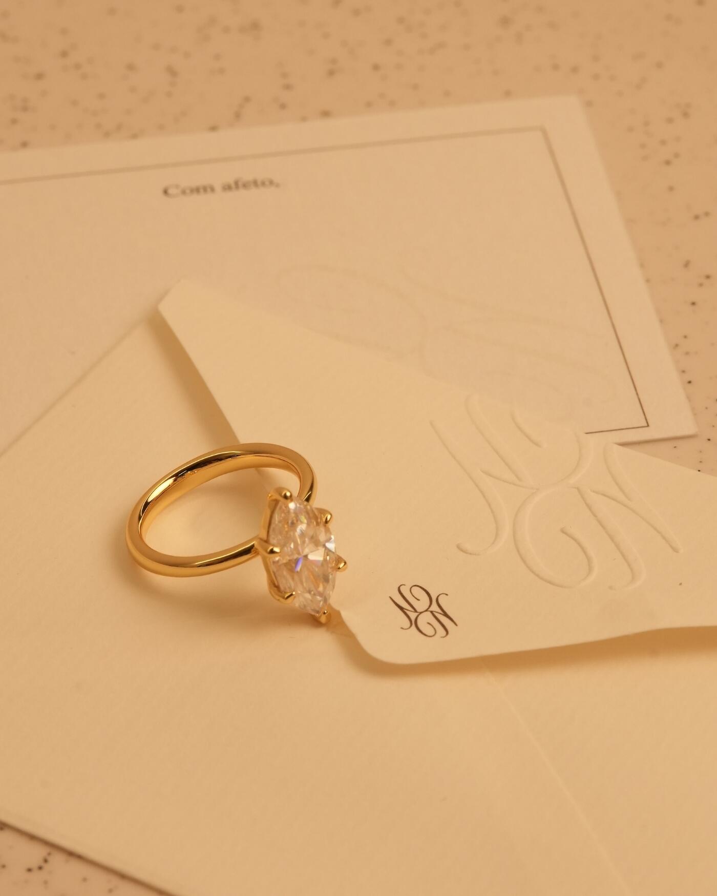 Anel de Prata Solitário Navete Maju Moissanite 3ct