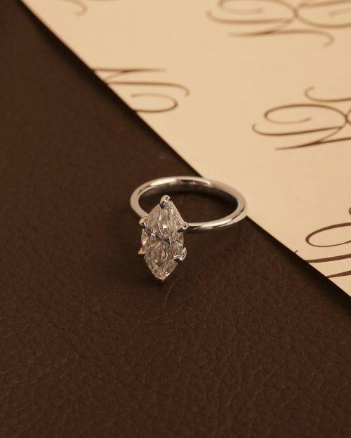 Anel de Prata Solitário Navete Maju Moissanite 3ct