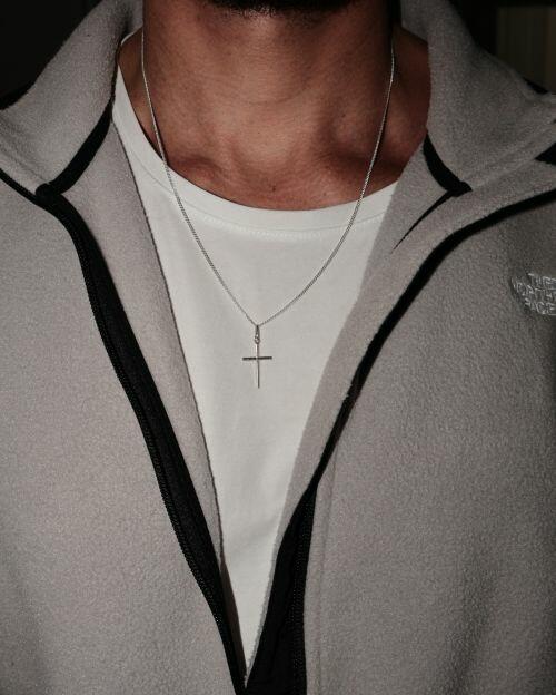 Corrente de Prata Mini Grumet com Crucifixo