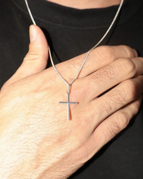 Corrente de Prata Mini Grumet com Crucifixo