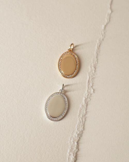 Colar de Prata Medalha Cravejada Personalizada