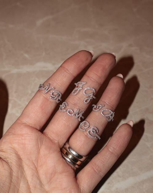 Anel de Prata Signature Duo Letras Cravejado