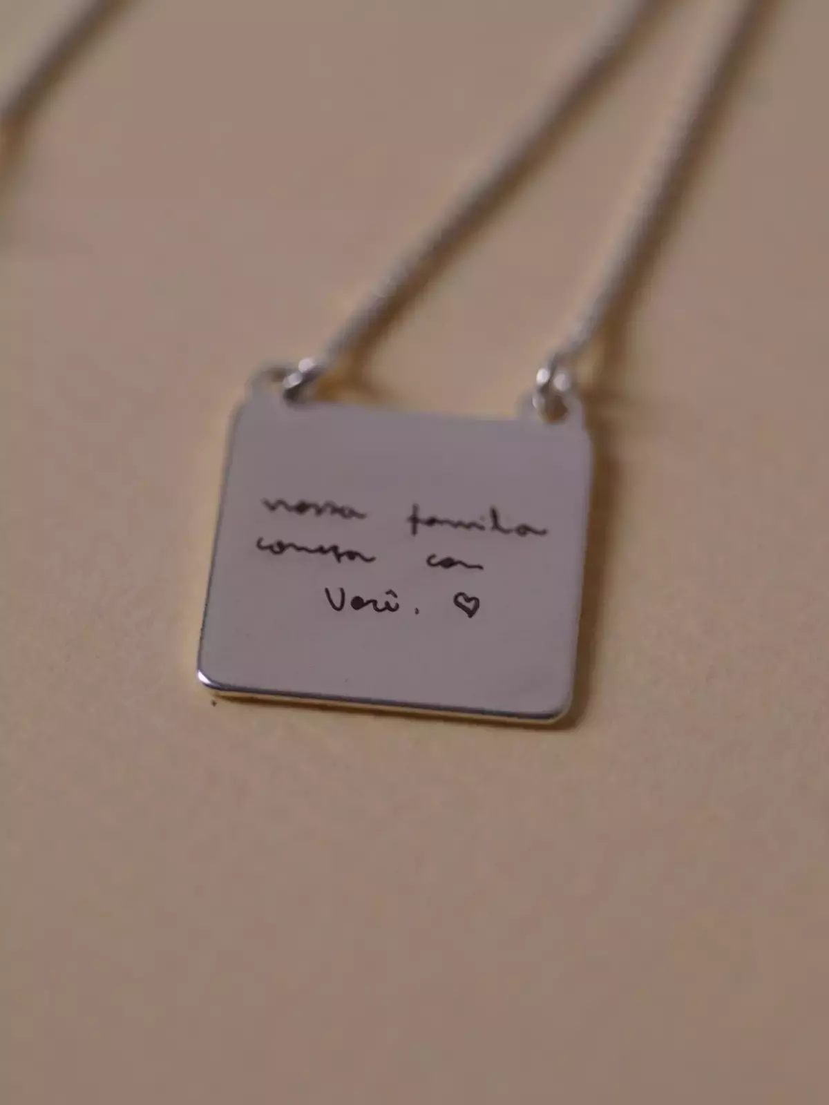 Escapulário de Prata Personalizado com 2 Fotos ou Frase