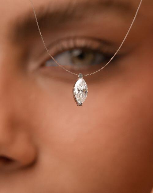 Colar de Prata Nylon Invisível Navete Moissanite 1ct