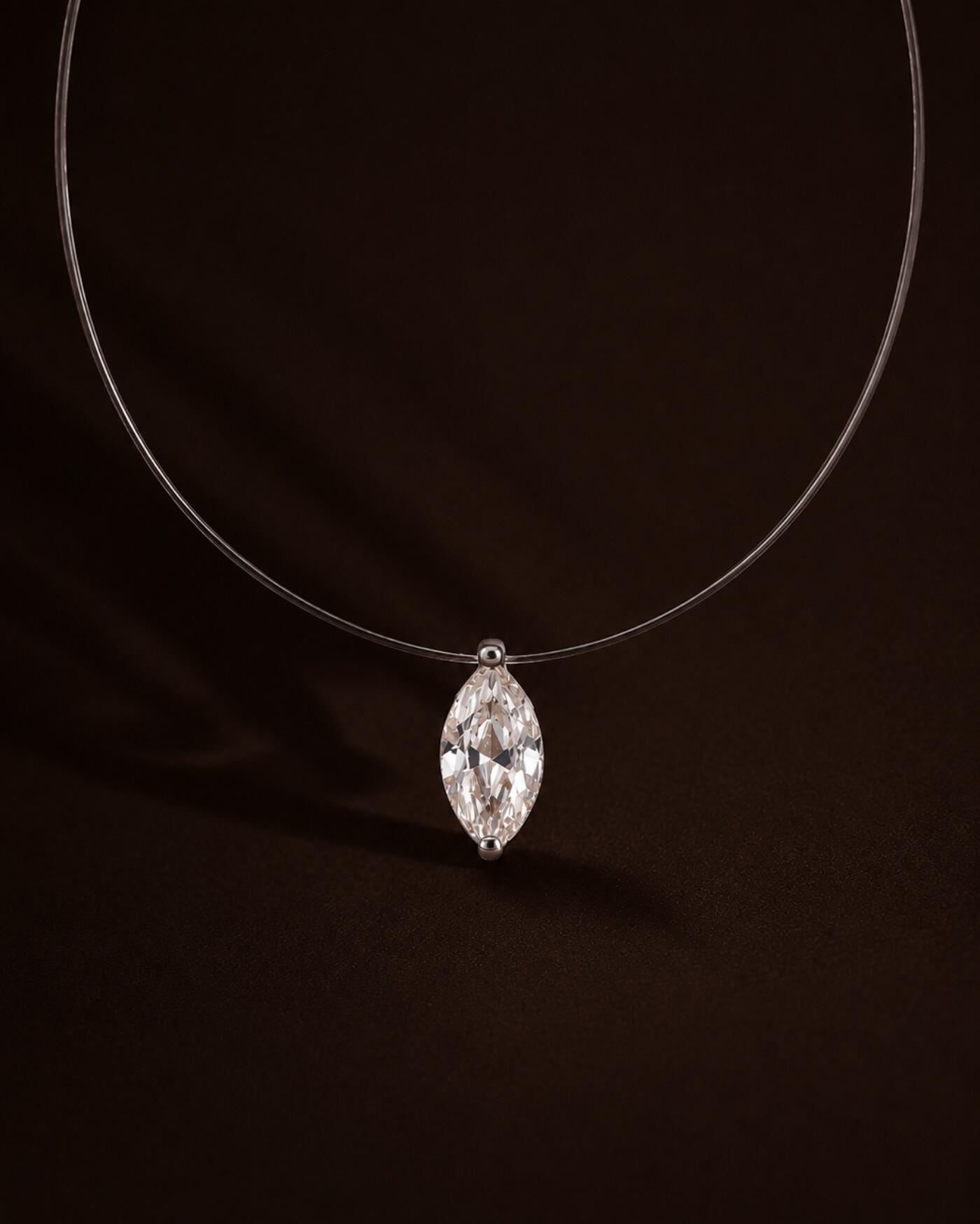 Colar de Prata Nylon Invis�vel Navete Moissanite 1ct