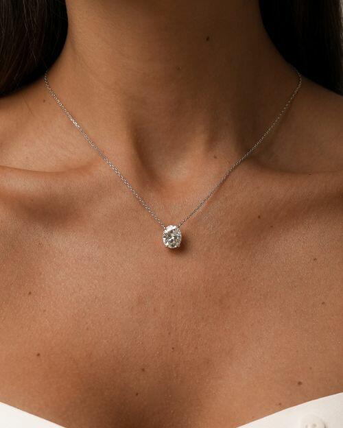 Colar de Prata Oval Hailey Moissanite 5ct