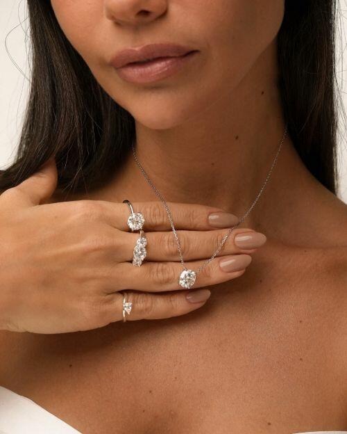 Colar de Prata Oval Hailey Moissanite 5ct