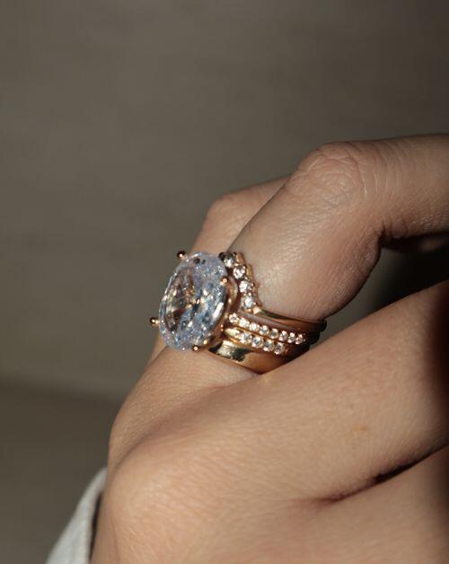 Conjunto de Prata Anel Solitário Oval Cravejado