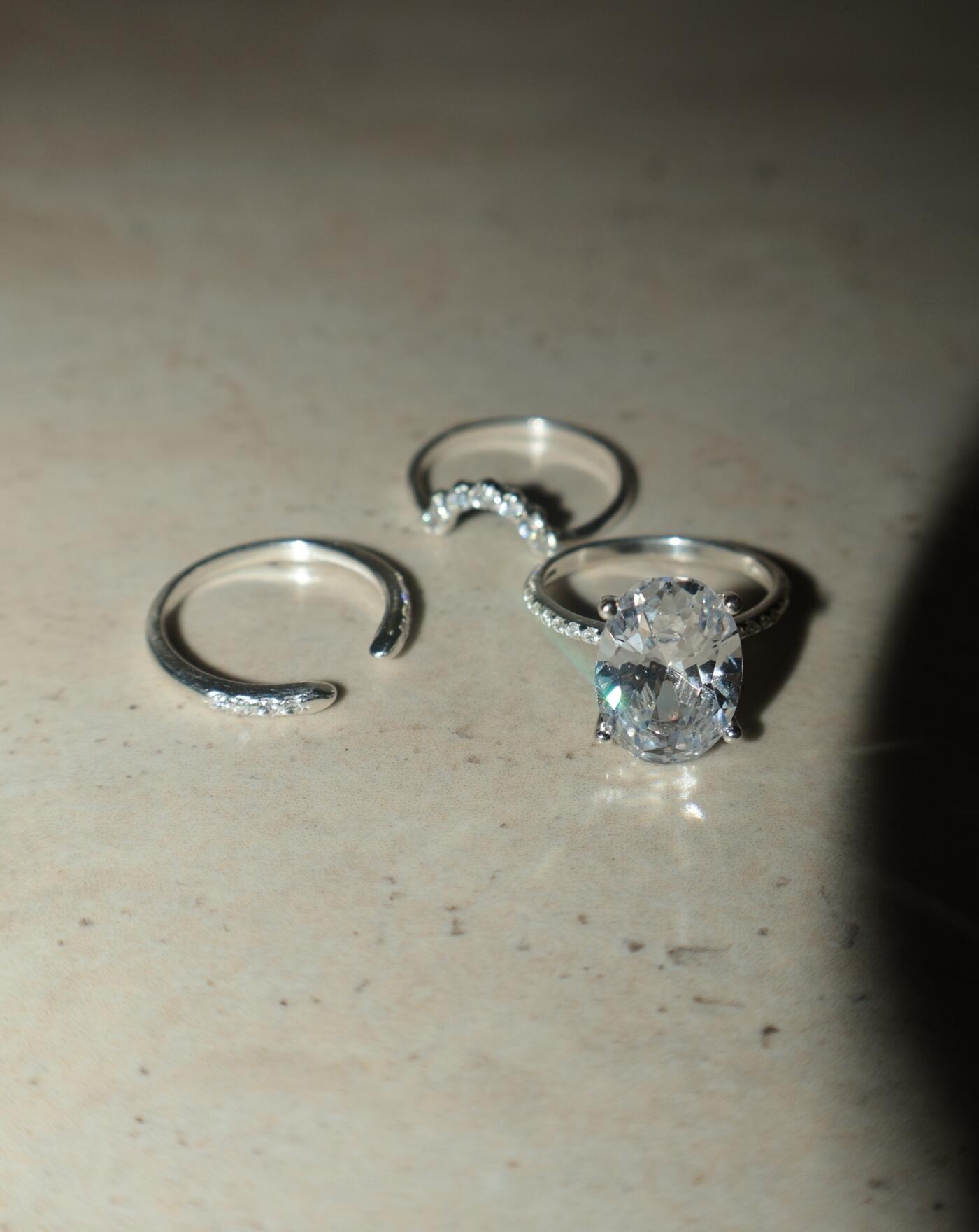 Conjunto de Prata Anel Solitário Oval Cravejado