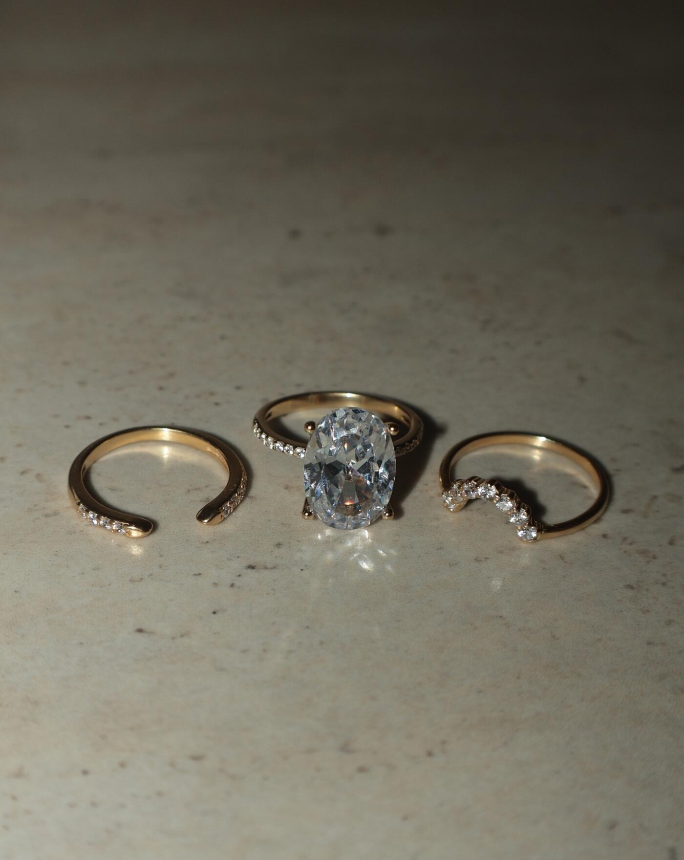 Conjunto de Prata Anel Solitário Oval Cravejado