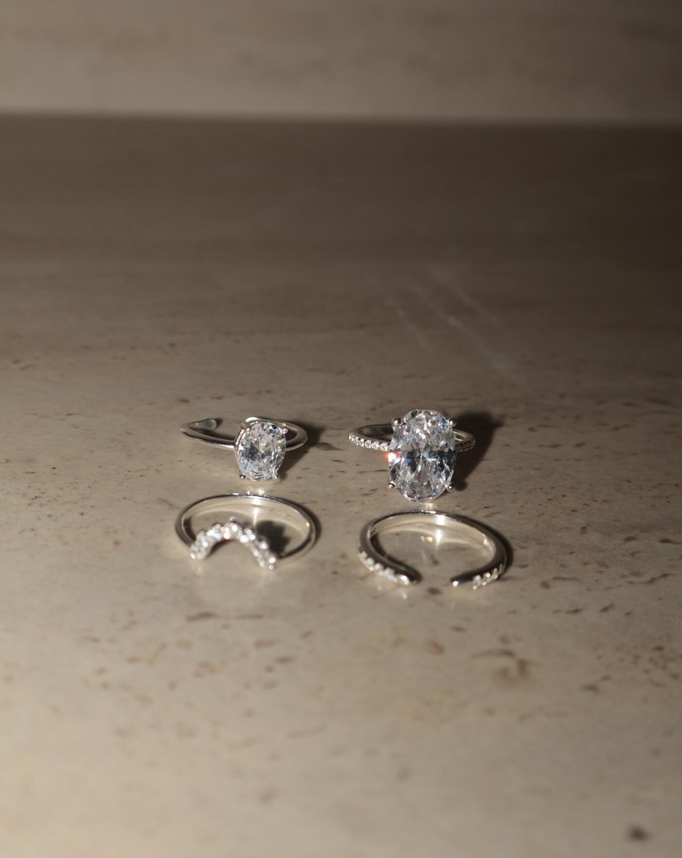 Conjunto de Prata Anel Solitário Oval Cravejado