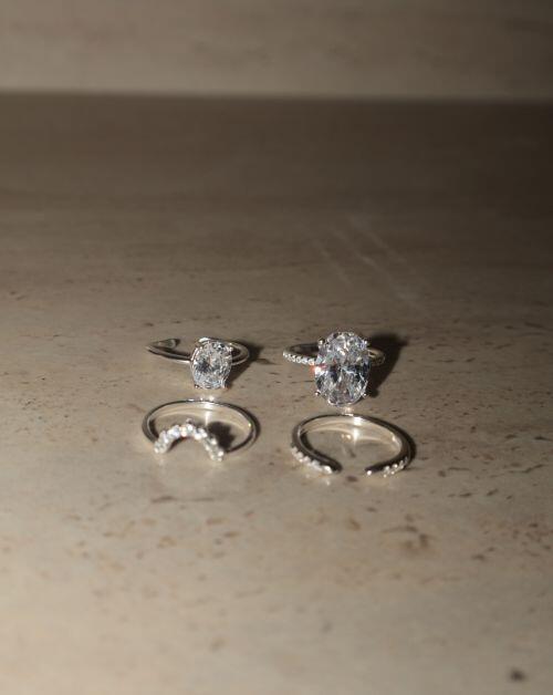 Conjunto de Prata Anel Solitário Oval Cravejado