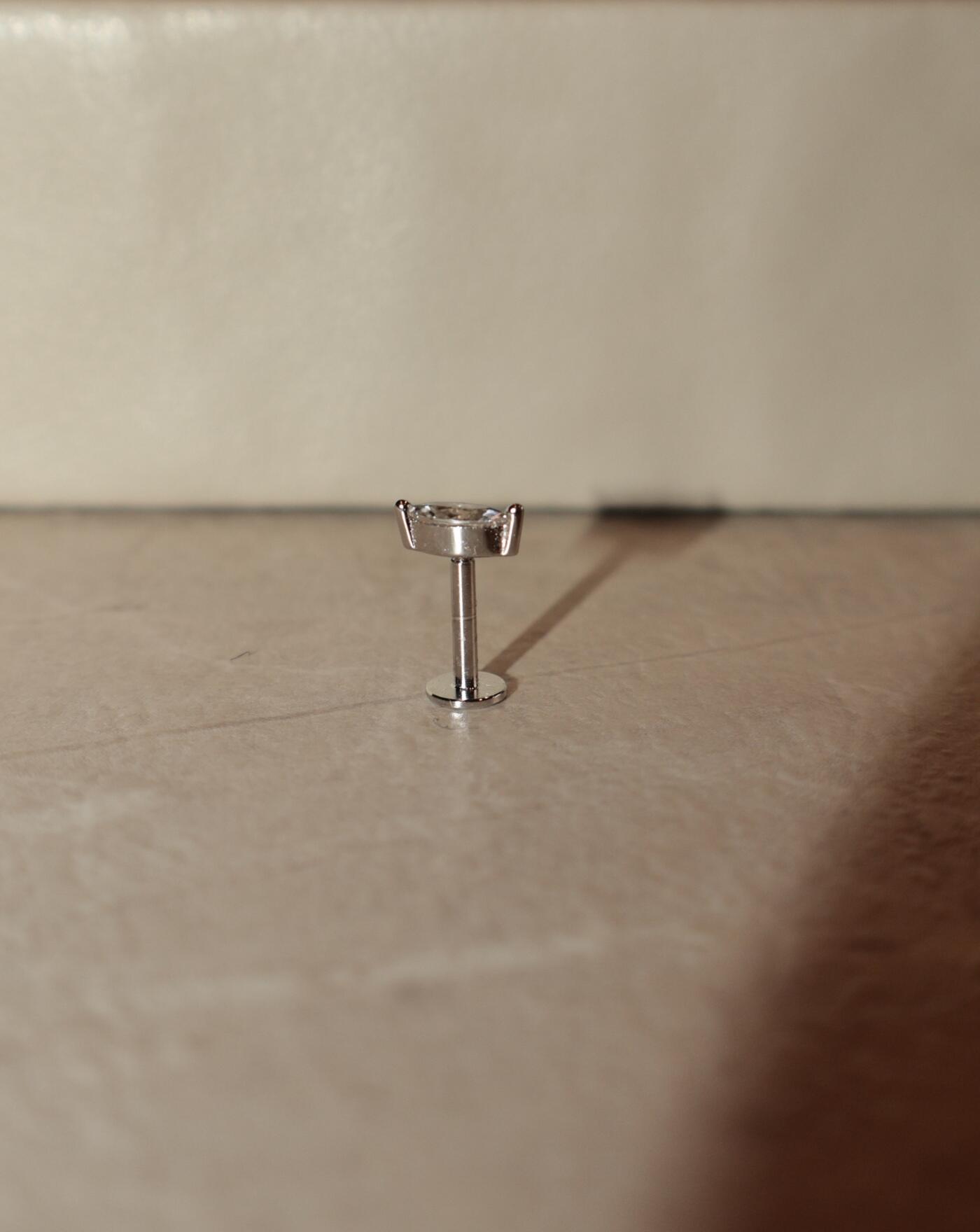 Piercing de Prata Marquise 5mm Moissanite 0.2ct