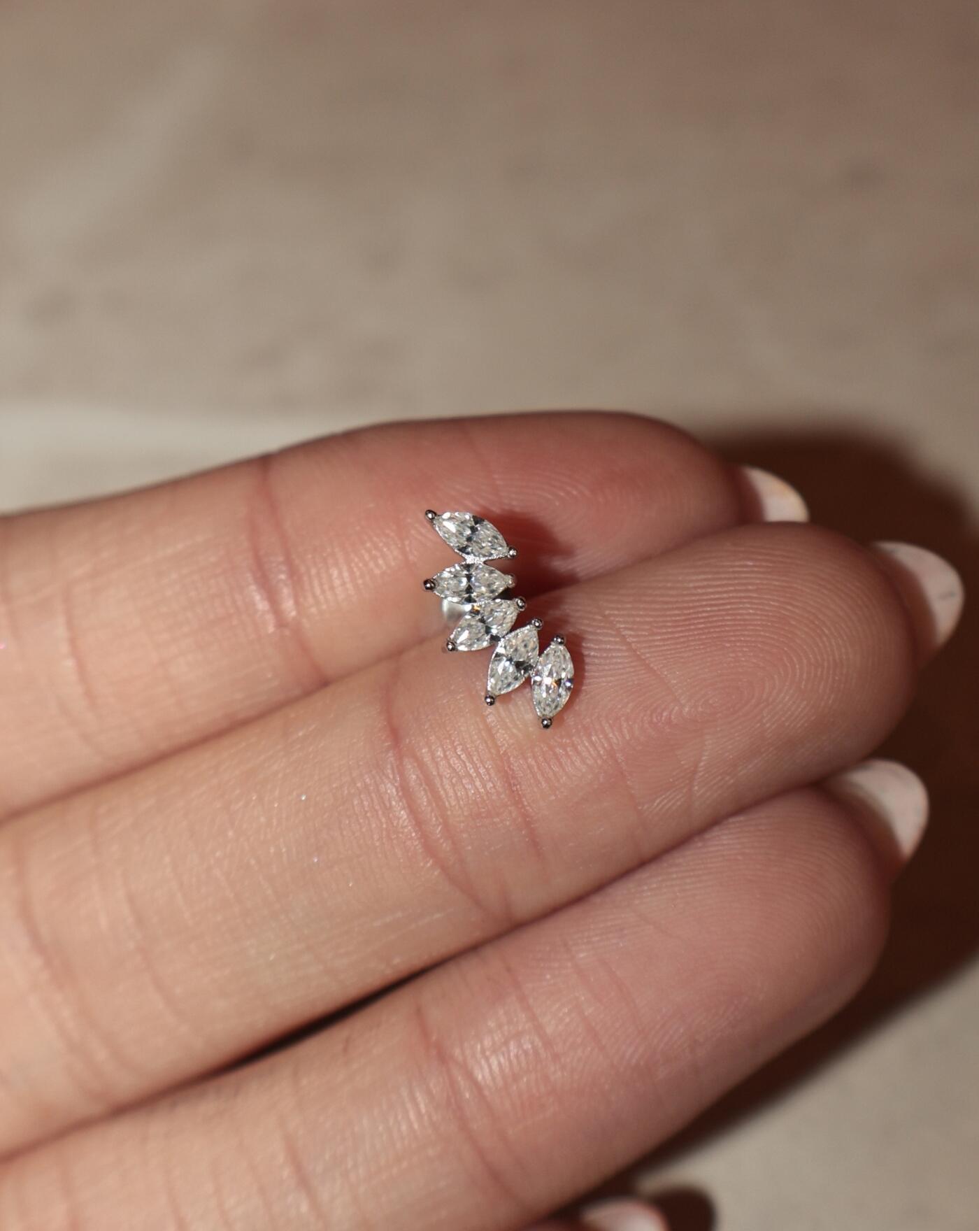 Piercing de Prata Navetes Moissanite 0.1ct