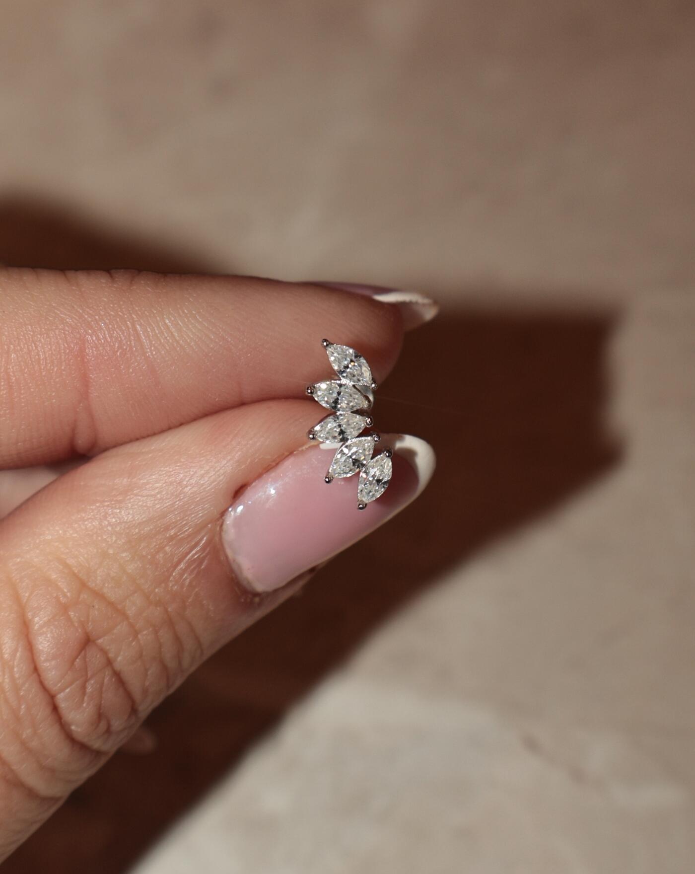 Piercing de Prata Navetes Moissanite 0.1ct