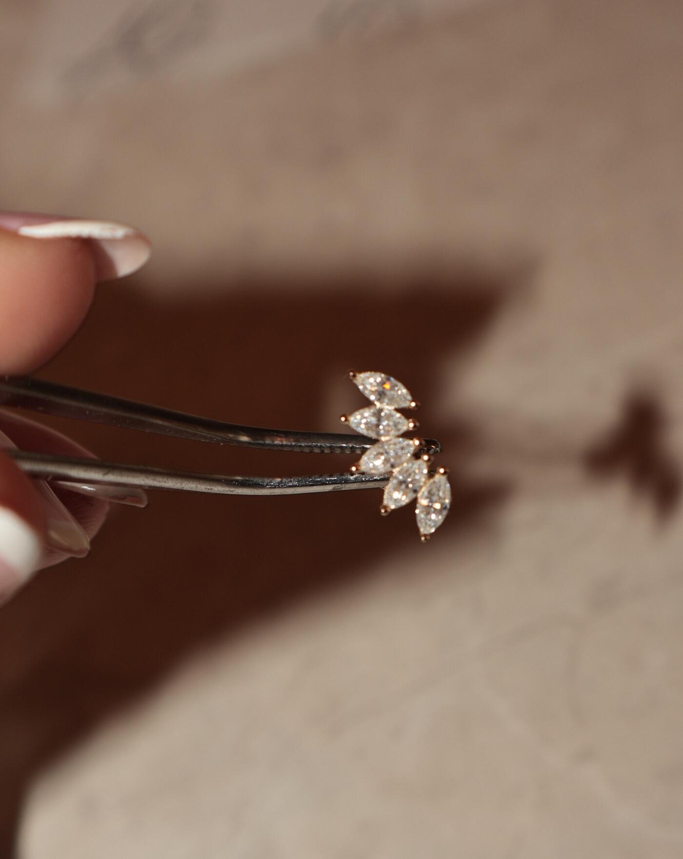 Piercing de Prata Navetes Moissanite 0.1ct