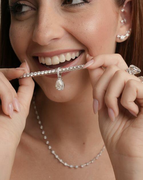 Pingente de Prata Gota Luxo Moissanite 4ct