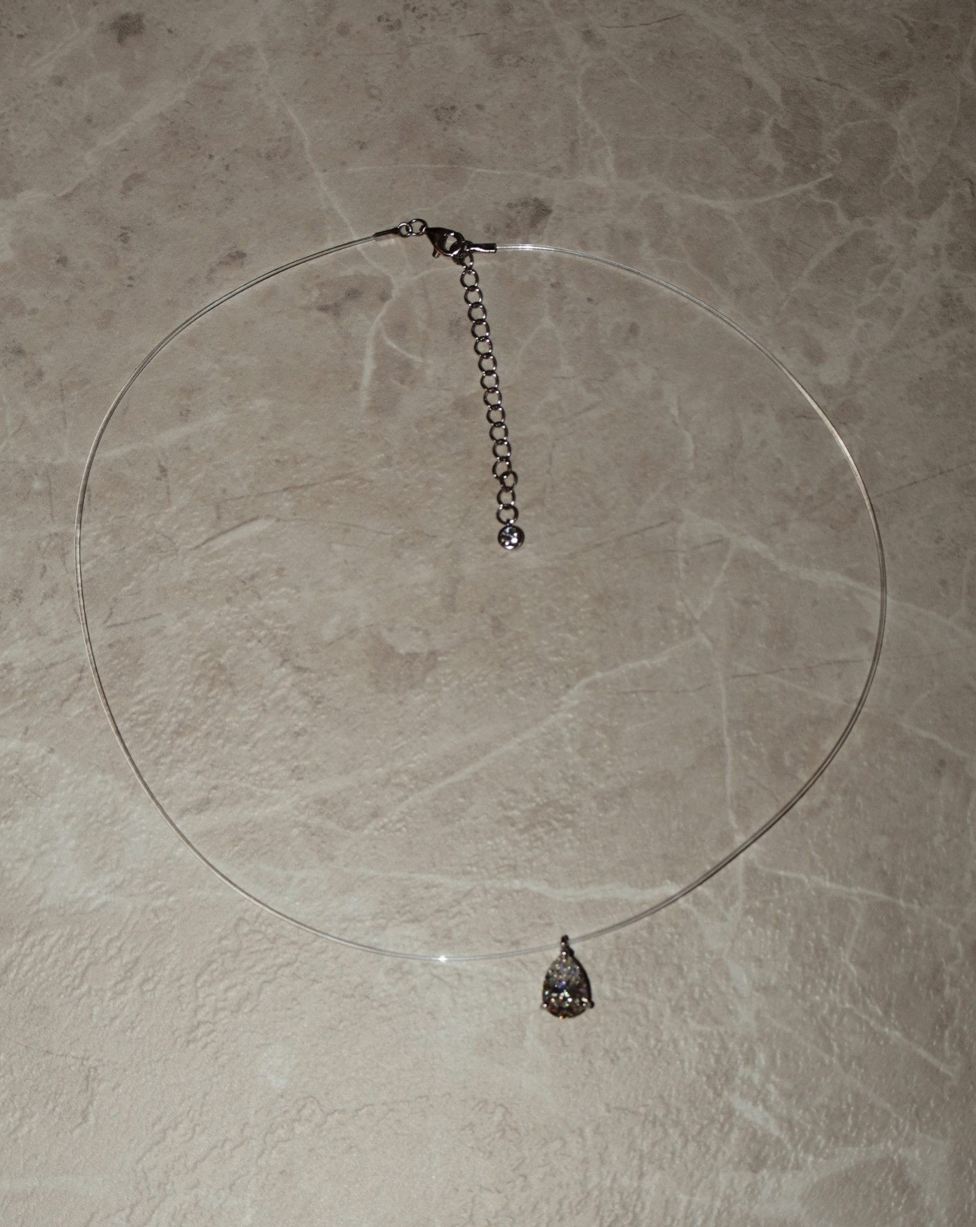 Colar de Prata Ponto de Luz Invisível Nylon Gota Moissanite