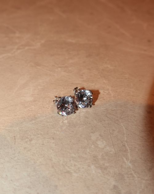 Brinco de Prata Solitário Brilhante Virgínia 10mm