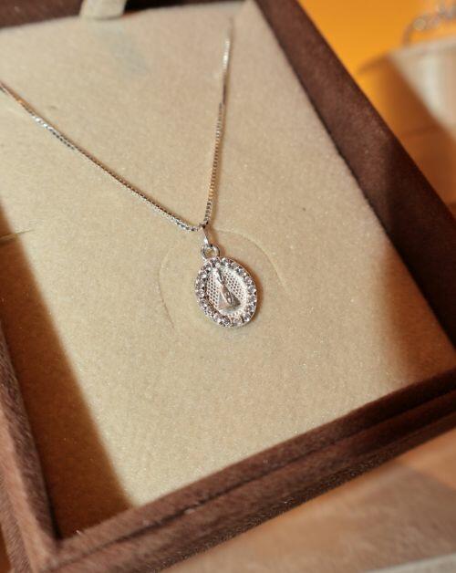 Colar de Prata Medalha N. Sra. Aparecida Cravejada
