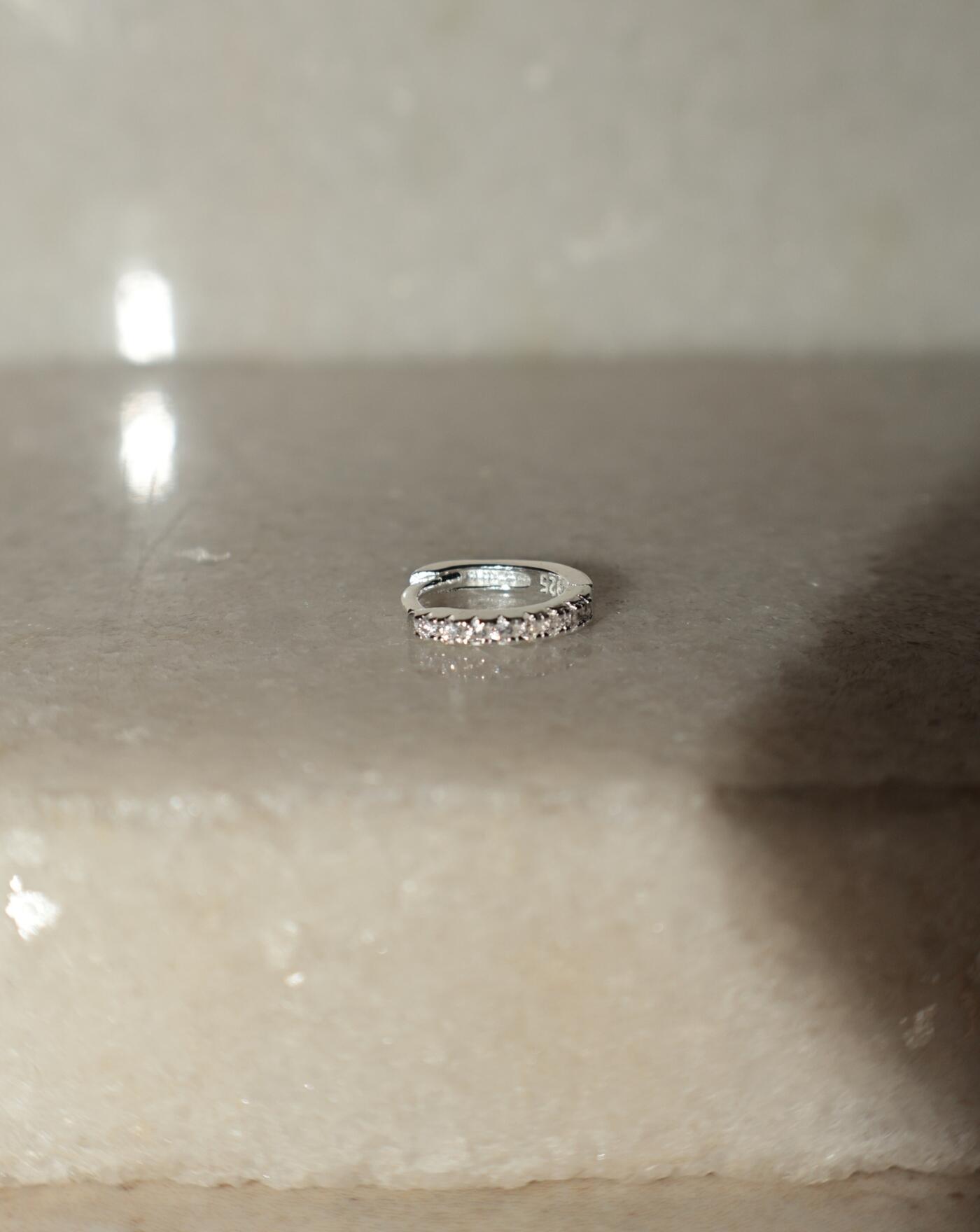 Piercing de Prata H�lix Cravejado 9mm Fino Click