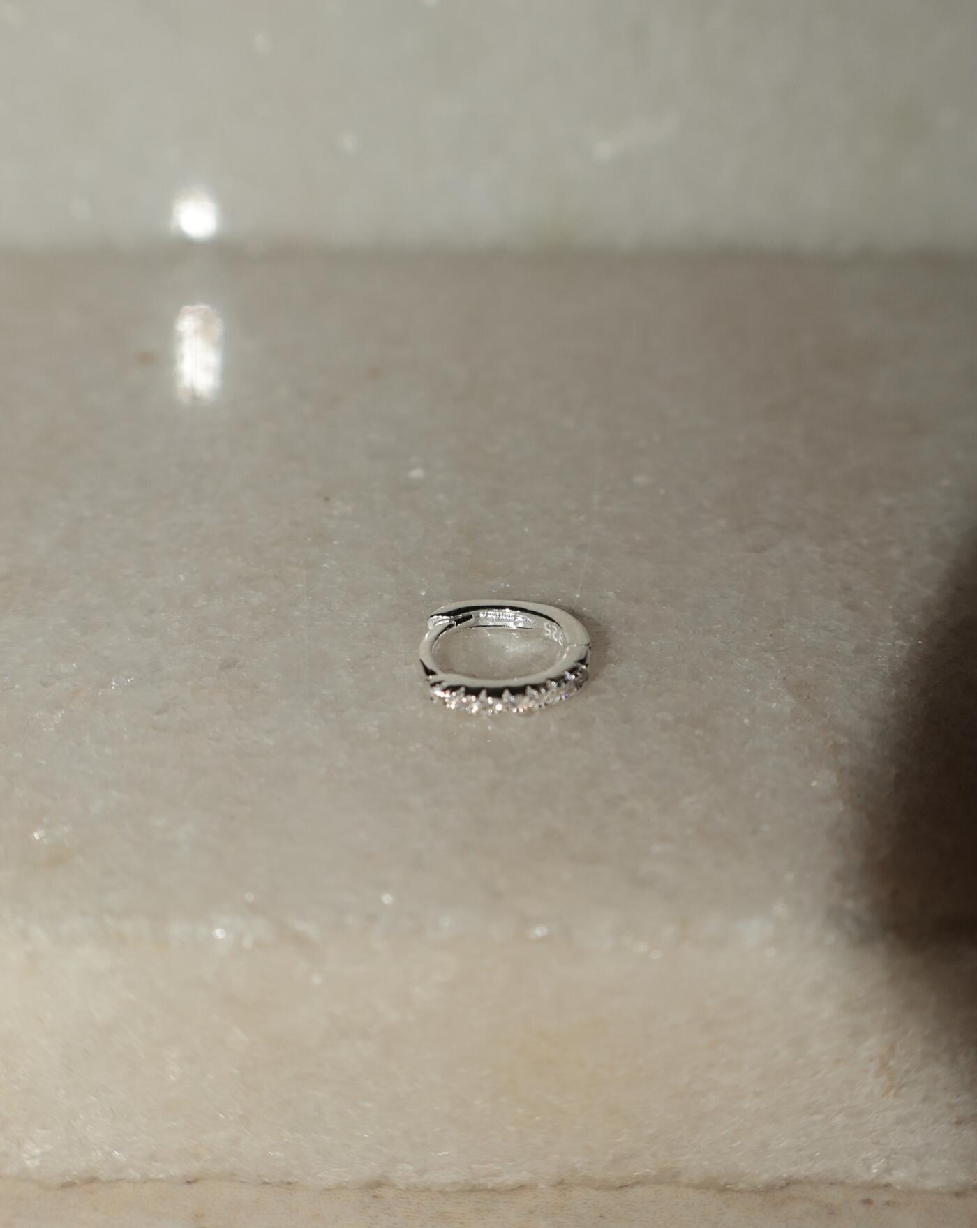 Piercing de Prata Hélix Cravejado 9mm Fino Click