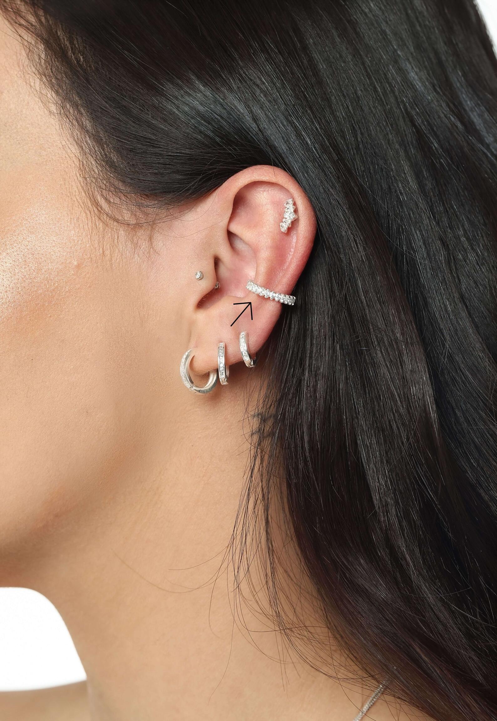 Piercing de Prata Conch Cravejado Tor��o 12mm