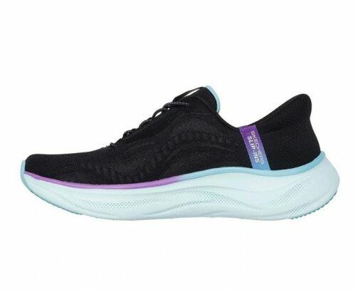 T�nis Skechers Feminino Skech Cloud Perfectly Plush - Preto e Azul