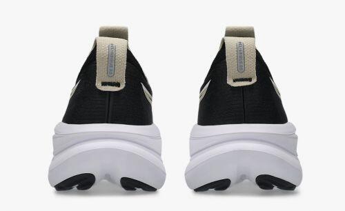 T�nis ASICS GEL Nimbus 28 - Feminino - Preto Branco e Bege
