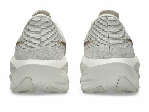 T�nis ASICS Novablast 6 - Masculino - Soft Oat/Greige