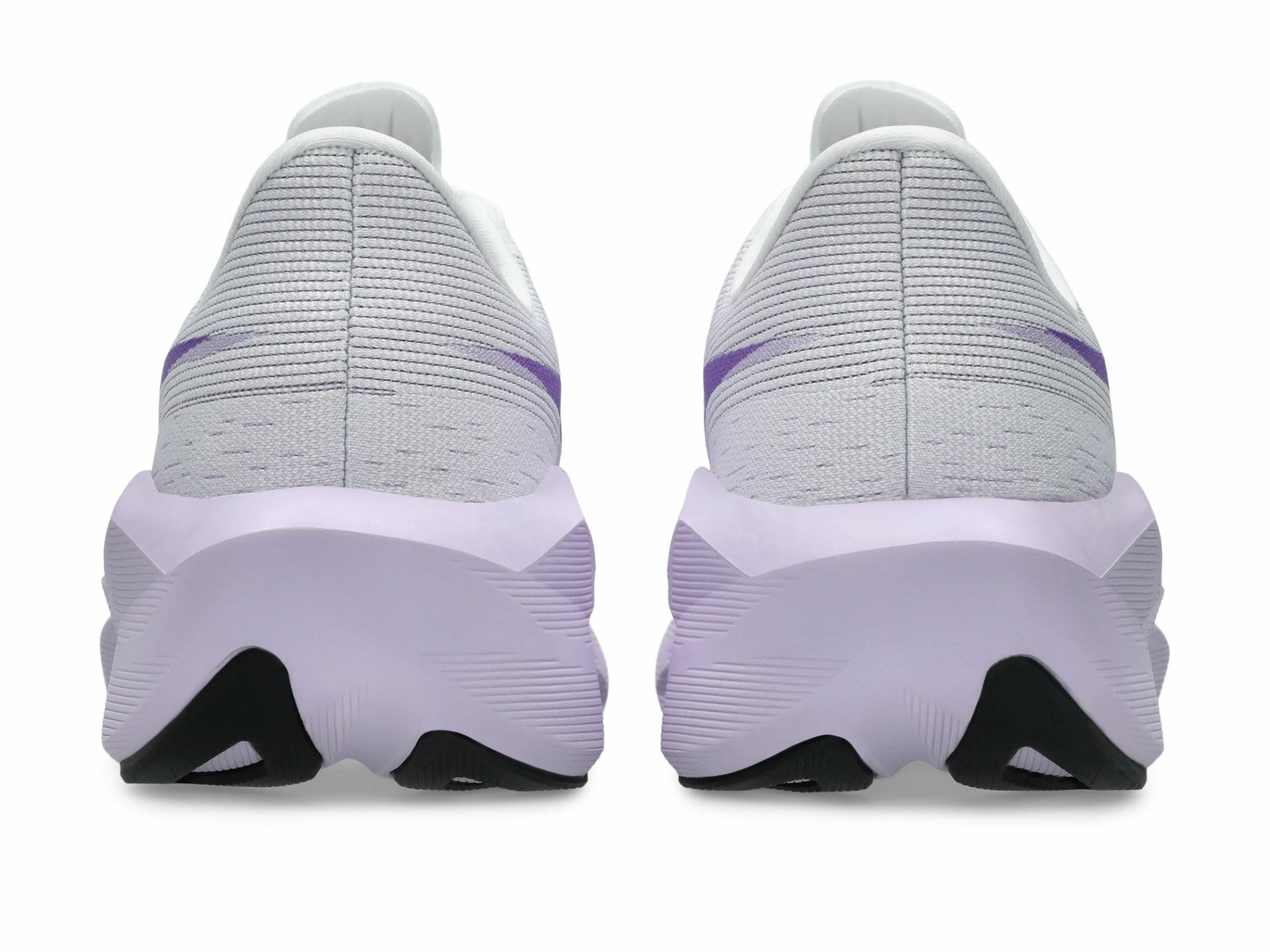 T�nis ASICS Novablast 6 - Feminino - Branco/Murasaki